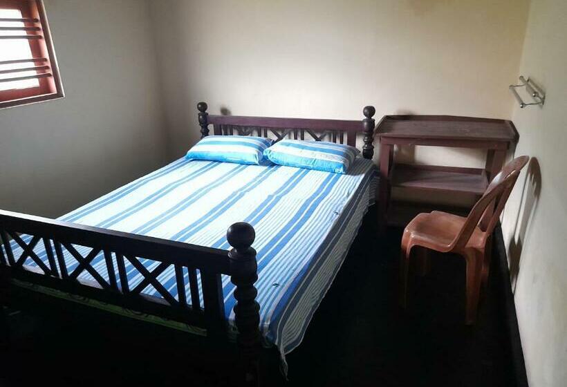 ペンション Isuru Villa