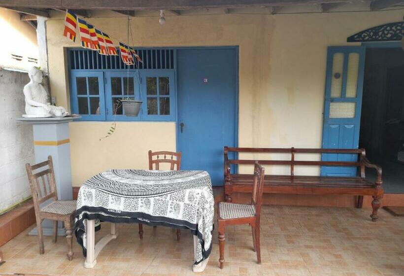 ペンション Isuru Villa