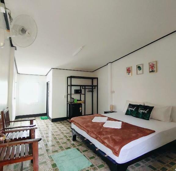 بنسيون Long Beach Simple House