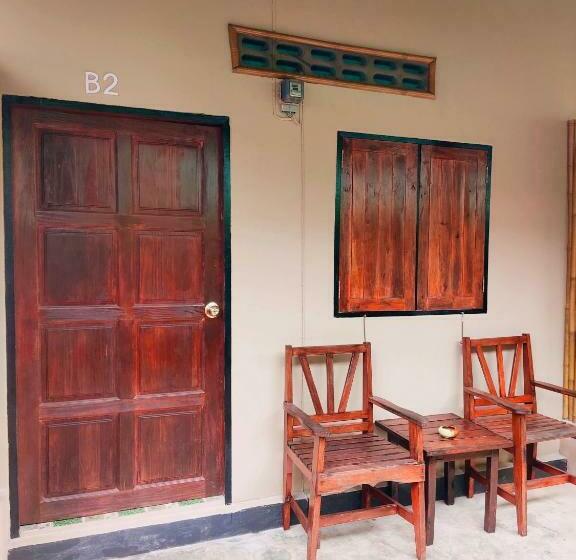 פנסיון Long Beach Simple House