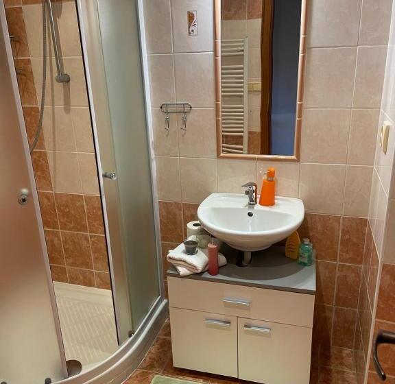 بنسيون Penzion Pod Hradbami