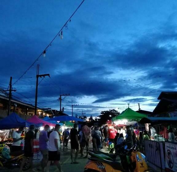 膳宿费 Promphet House