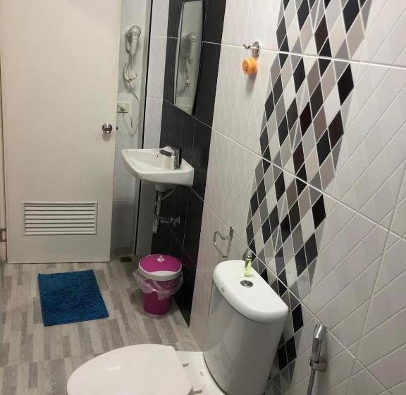 Пансион Waruneevilla