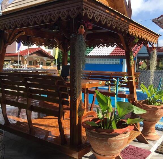 Пансион Waruneevilla