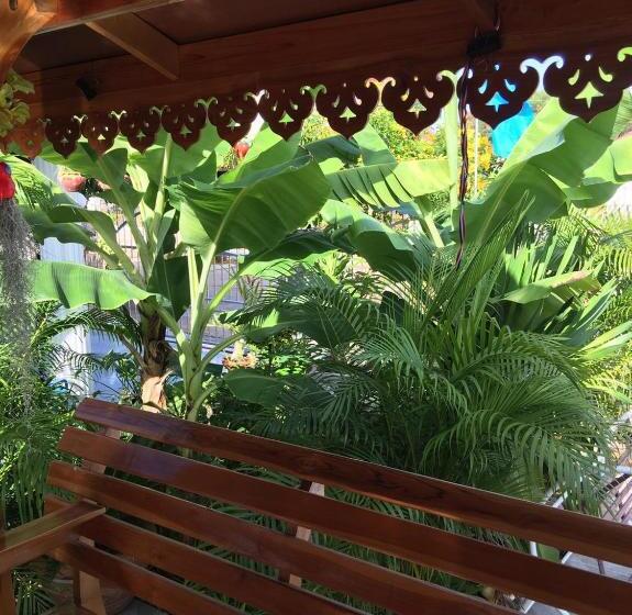 Пансион Waruneevilla