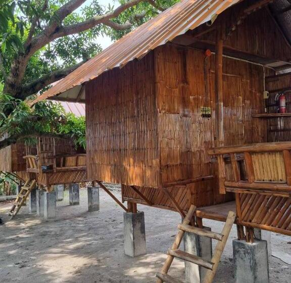 리조트 Aikaterinis