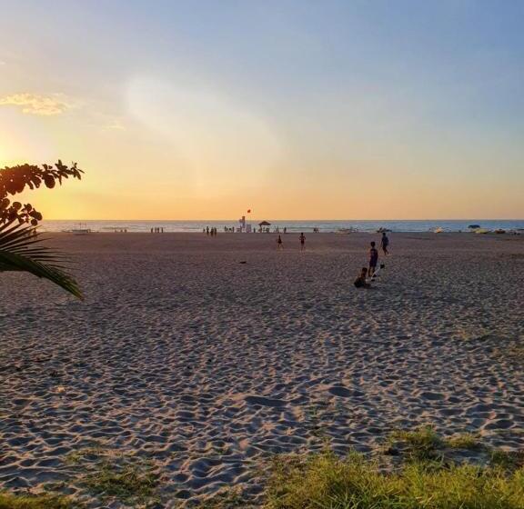 리조트 Aikaterinis