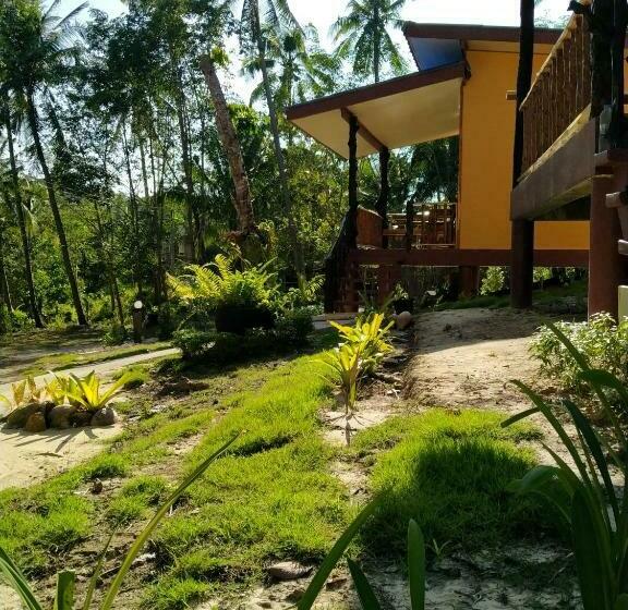 אתר נופש Baan Panseng Bungalow