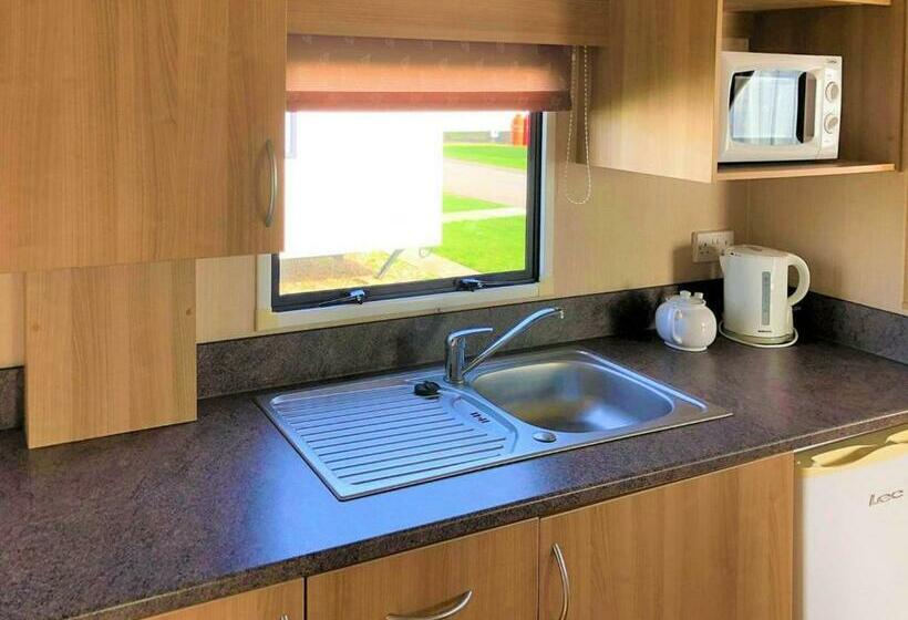 リゾートホテル Golden Anchor Caravan Park