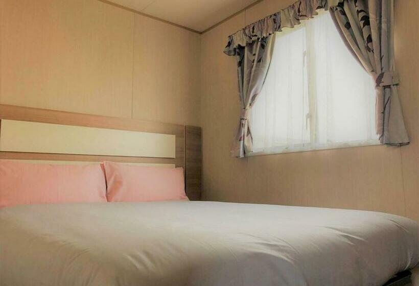 リゾートホテル Golden Anchor Caravan Park