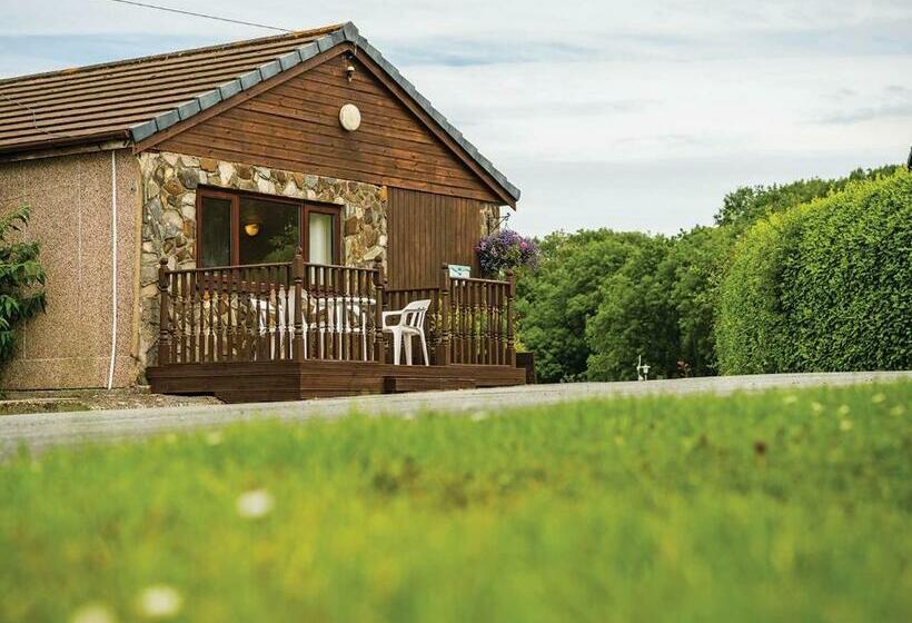 Курорт Woodland Vale Holiday Park