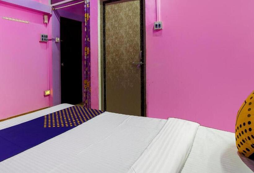 Spot On 67841 Hotel Rajeshwar