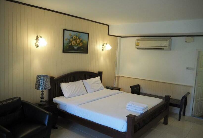 The Hotel Nakhonsawan