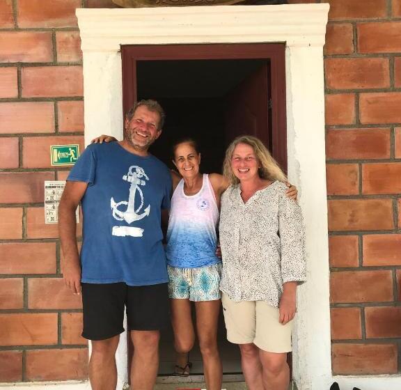 هاستل Black Beach House