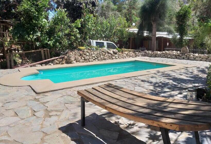 فندق صغير Cabaña Hostal Ema