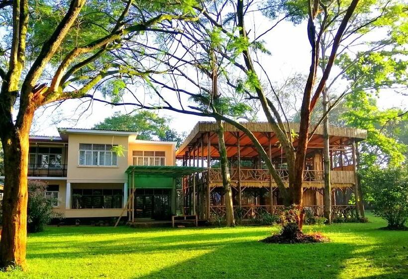 هاستل Jinja Backpackers