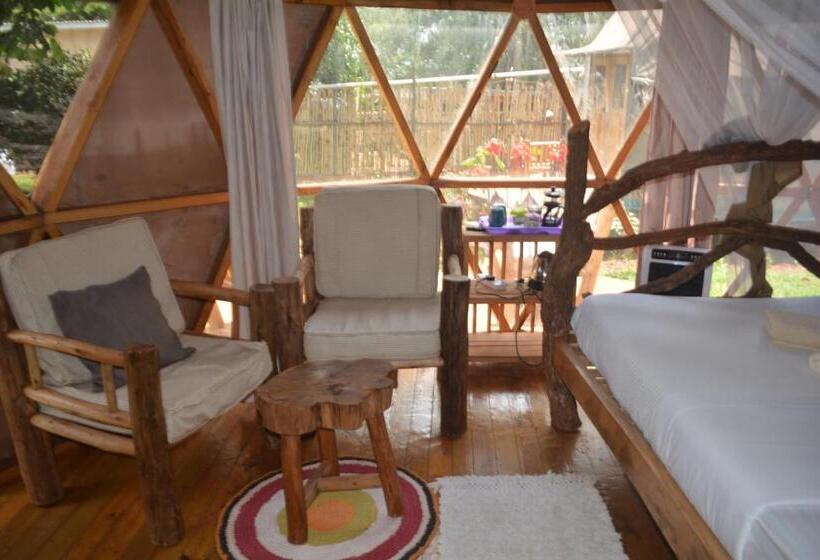 هاستل Jinja Backpackers