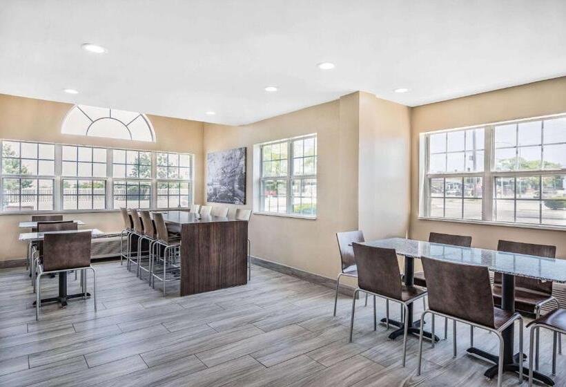 هاستل Super 8 By Wyndham Joliet