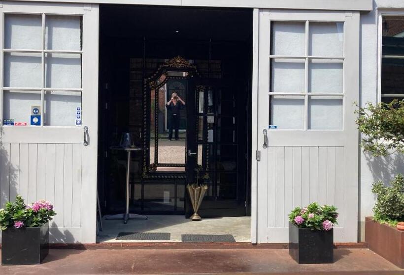 B&b With Or Without De Schuur