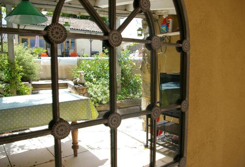 Bed and Breakfast L Ancienne Forge 27 Rue De La Crèche Bourg Born