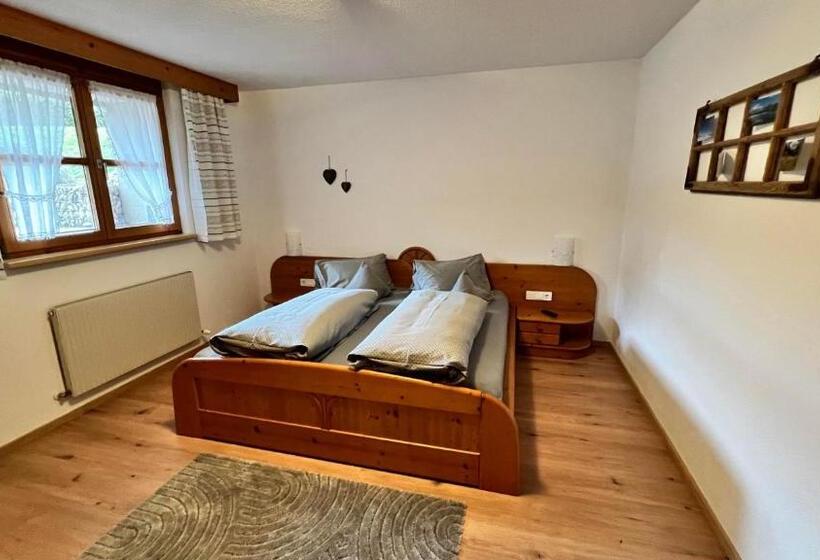 مبيت وإفطار Landhaus Rudigier