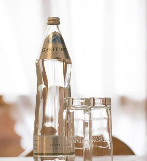 مبيت وإفطار Landhaus Rudigier