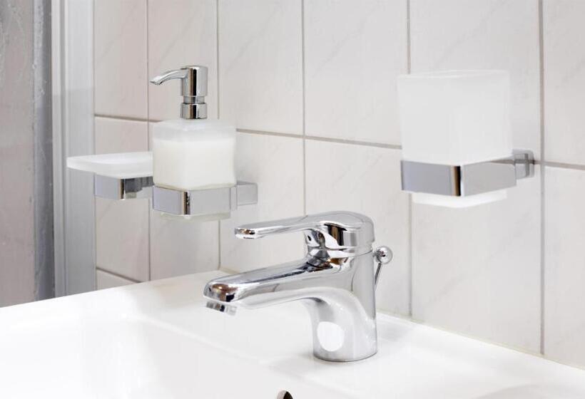 مبيت وإفطار Landhaus Rudigier