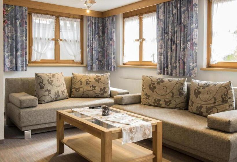 مبيت وإفطار Landhaus Rudigier