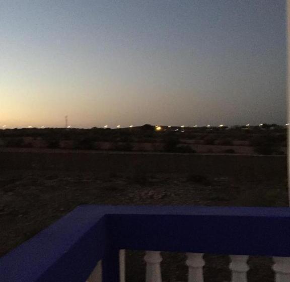 تختخواب و صبحانه Nour Mogador