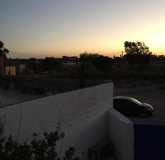 تختخواب و صبحانه Nour Mogador