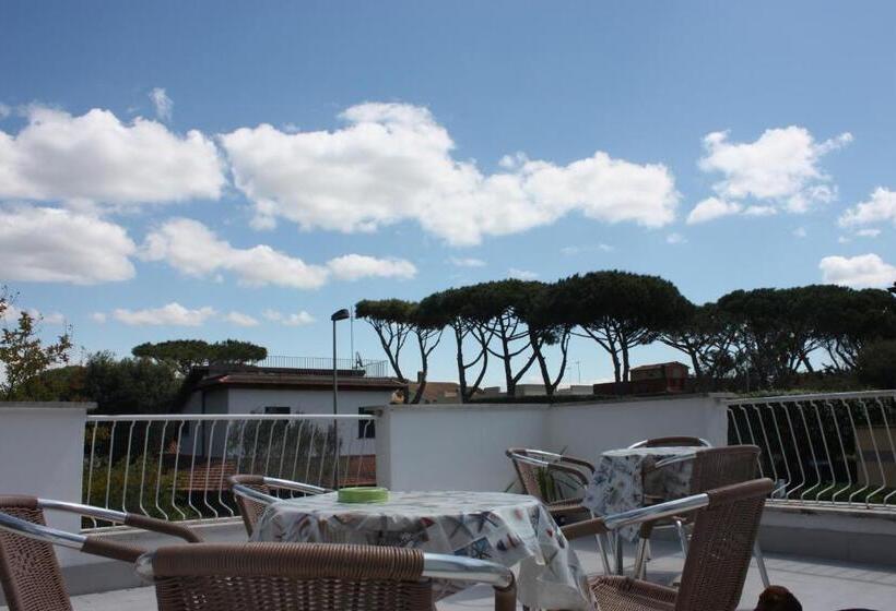 تختخواب و صبحانه One More Night