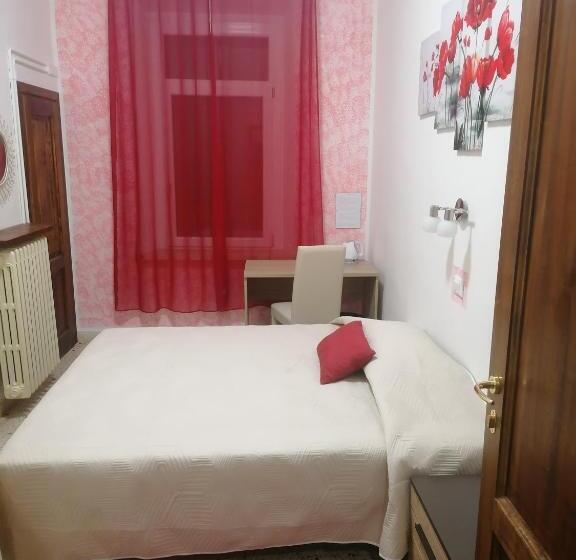 فندق Agriturismo Poggio Alla Luna