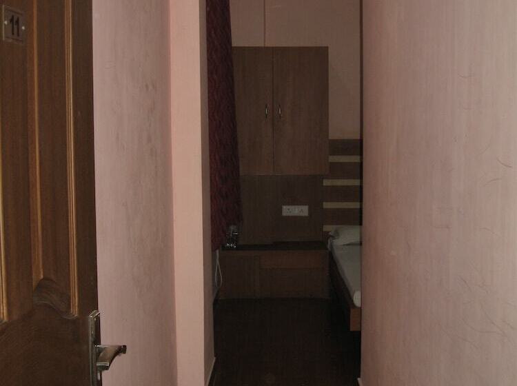 Hotel Ashoka Continental