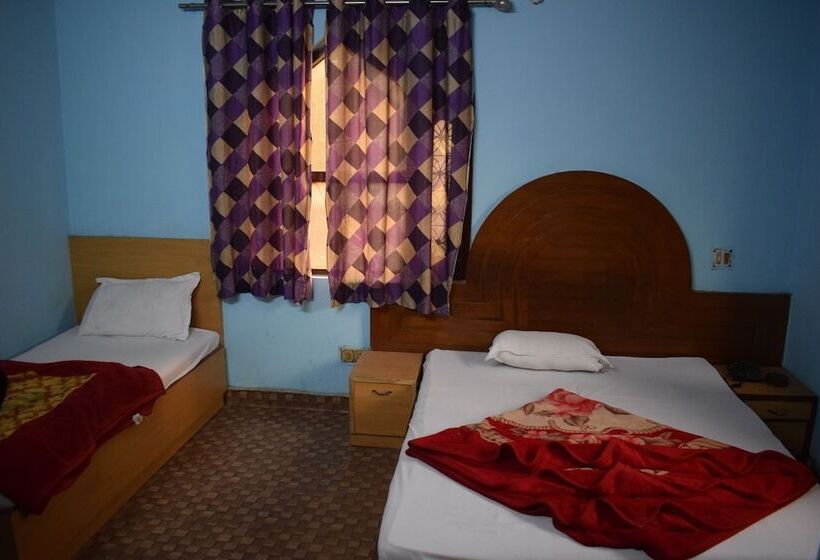 Hotel Ashoka Continental