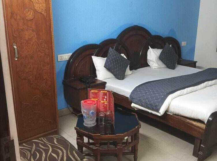 Hotel Ashoka Continental