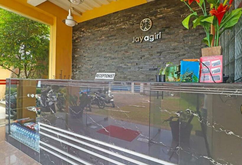 Отель Capital O 91741 Jayagiri