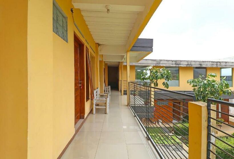 Отель Capital O 91741 Jayagiri