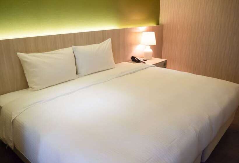 Green Hotel   Tea Way