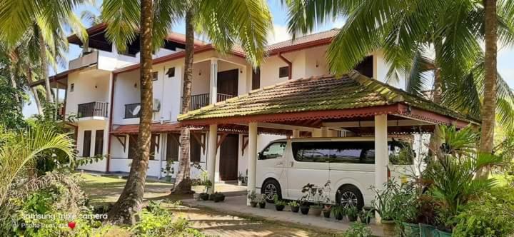 فندق Lagoon Villa