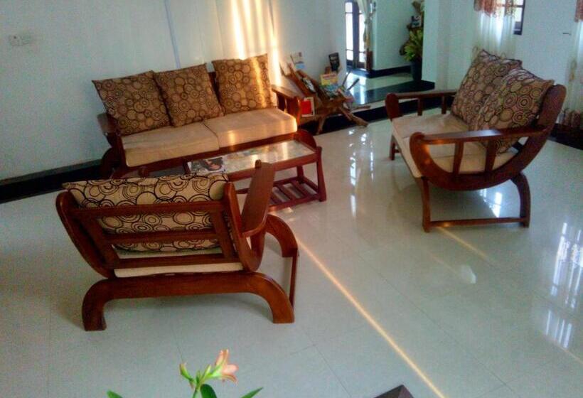 فندق Lagoon Villa