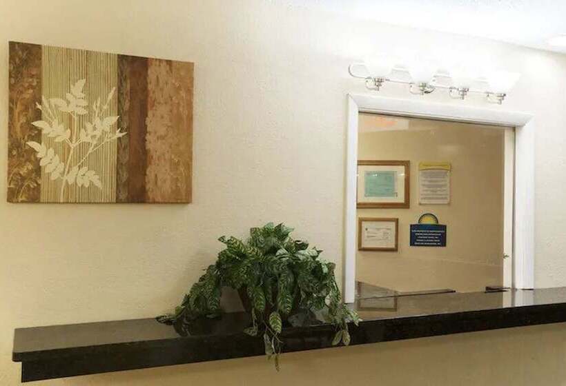 فندق Norwood Inn & Suites Indianapolis