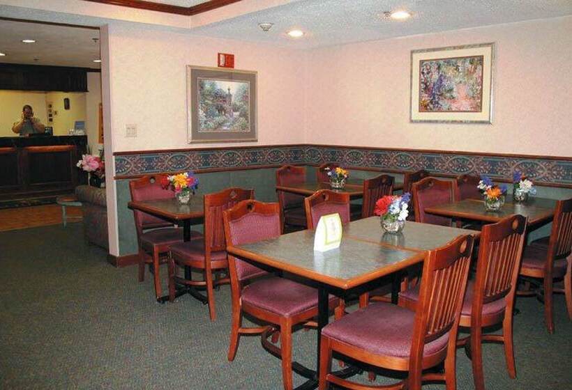 فندق Norwood Inn & Suites Indianapolis