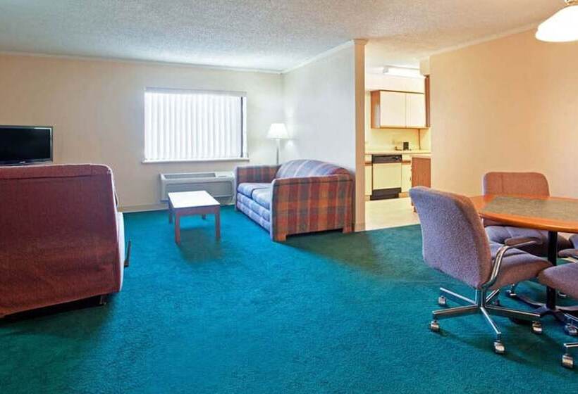 فندق Norwood Inn & Suites Indianapolis