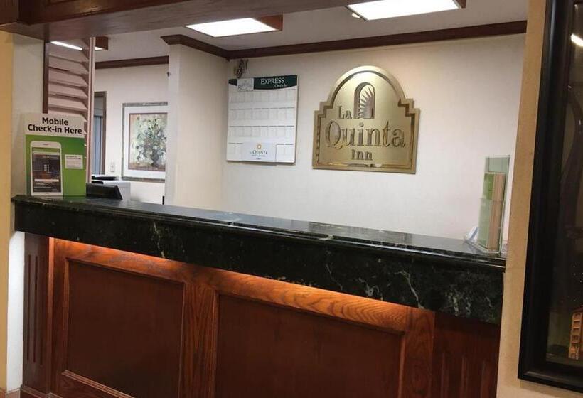 فندق Norwood Inn & Suites Indianapolis