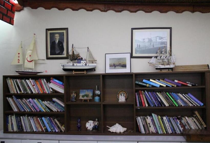 ホテル Ozdemir Pansiyon