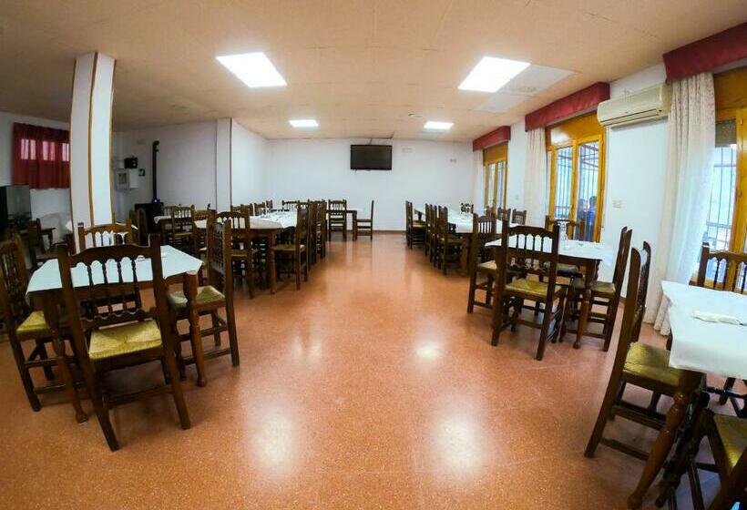 فندق Restaurantehostalberge