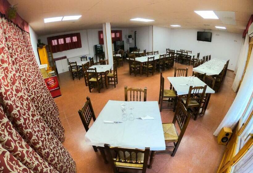 فندق Restaurantehostalberge