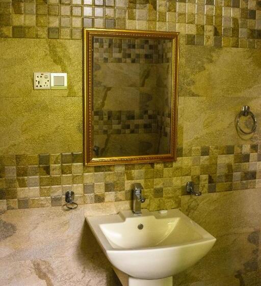 酒店 River View Banquet & Resort