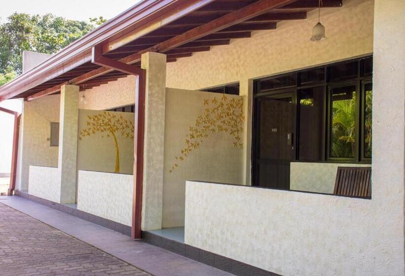 酒店 River View Banquet & Resort