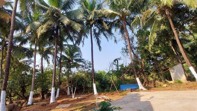 فندق Sneha Farm House